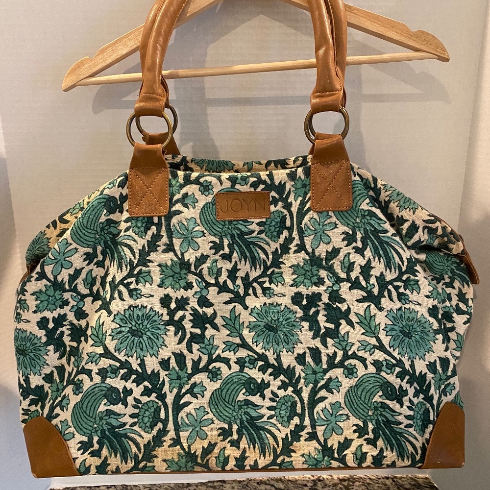 JOYN vegan weekender bag